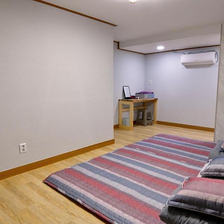 Guma Modern Hanokstay Tegu Kültér fotó